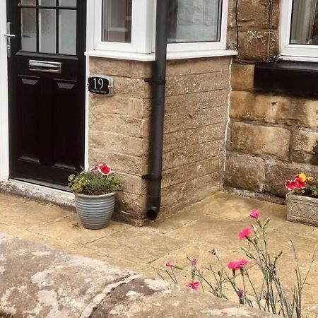 Boutique Cottage In The Heart Of Buxton Town Exterior photo